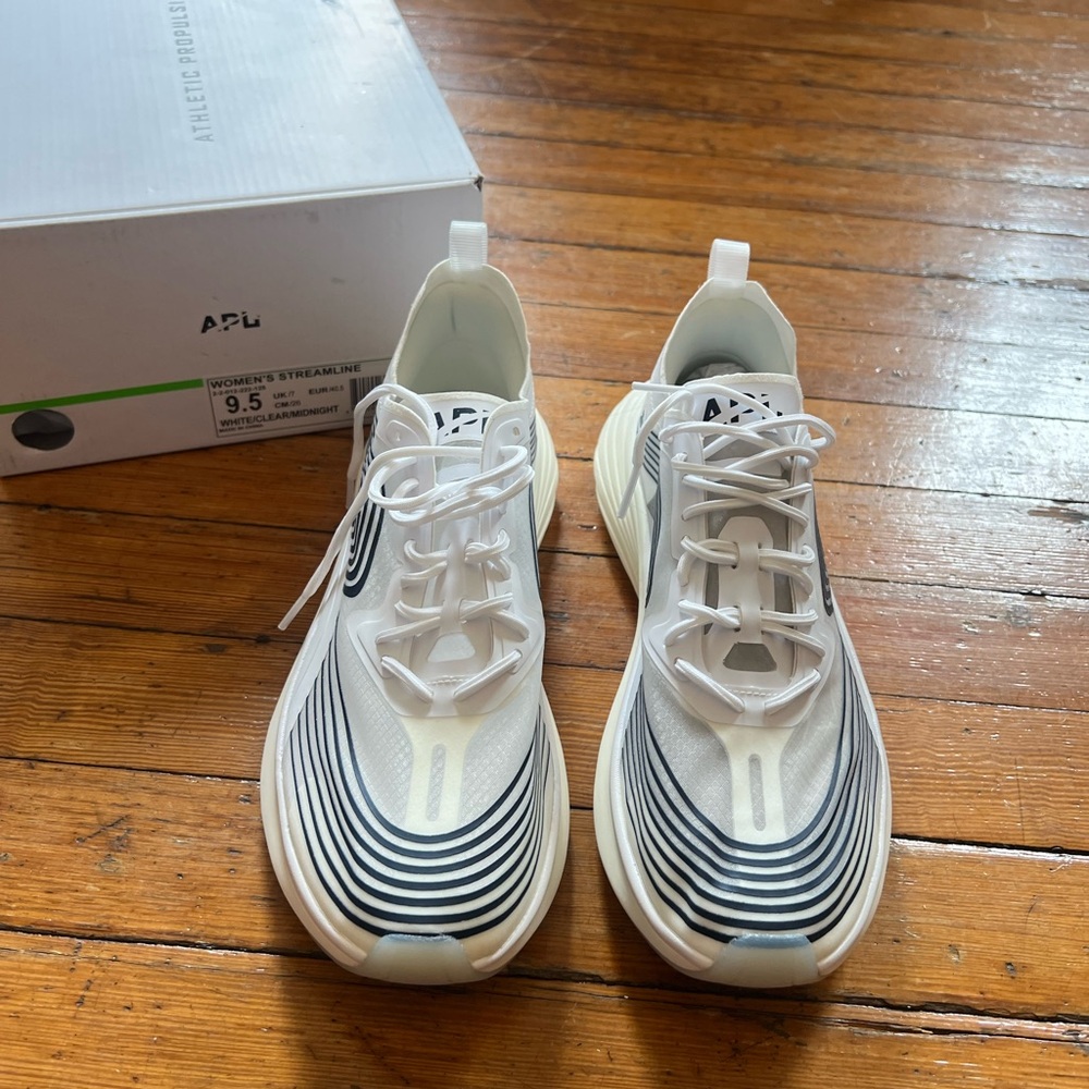 APL Streamline Sneakers